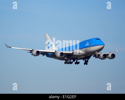 PH-BFB KLM Royal Dutch Airlines Boeing 747-406, Landung auf dem Flughafen Schiphol (AMS - EHAM), den Niederlanden, 16 Mai 2014, Stockfoto