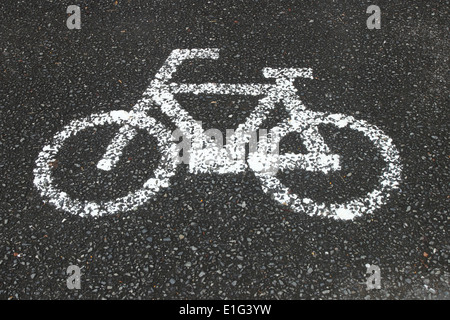 Fahrrad-Parken Zeichen auf einer Straße Stockfoto