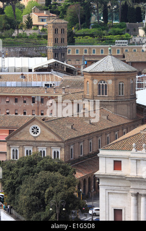 Mittelalterlichen romanischen Kirche der Heilige Geist in Saxia. Rom, Italien Stockfoto