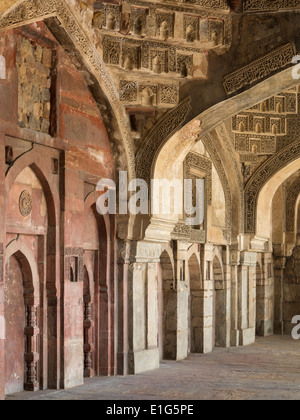 Indien, New Delhi, Lodhi Gärten, Bara Gumbad Moschee, koranische Inschriften Stockfoto