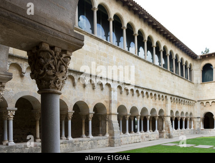 Kreuzgang, Kloster von Sant Cugat del Valles, Katalonien, Spanien Stockfoto