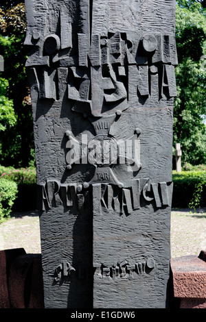 Rakowicki-Friedhof Krakau polnische Militärsektion Denkmal Inschrift Stockfoto