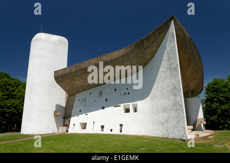 Notre Dame du Haut Ronchamp End Dreiviertel-Ansicht Stockfoto