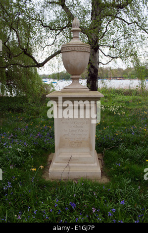 Denkmal für Königin Caroline, Ehefrau von George II, im Hyde Park, London, England, UK. Stockfoto