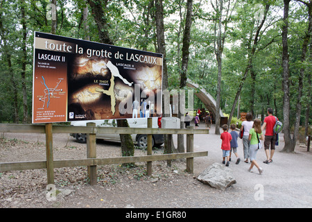 Eingang der Höhle von Lascaux, Aquitaine, Dordogne, Frankreich. Stockfoto