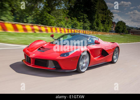 LaFerrari Hybrid-Supersportwagen auf Ferrari-Teststrecke Maranello-Italien Stockfoto