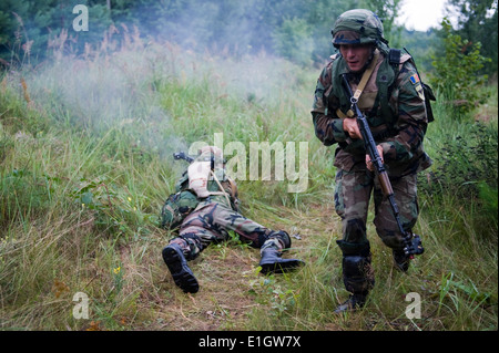 Ukrainische Soldaten trainieren mit Partnerschaft für Frieden Nationen während des Trainings schnelle Trident 2011 30. Juli 2011. Rasche Trident ist Stockfoto