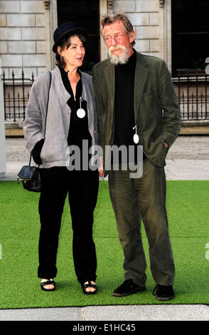 London, UK. 4. Juni 2014. John Hurt Teilnahme an der Royal Academy of Art Ausstellung Vorschau Sommerfest in London 4. Juni 2014 Credit: Peter Phillips/Alamy Live News Stockfoto