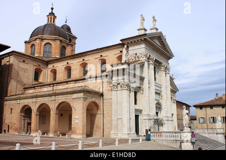 Landschaftsbild von Urbino Kathedrale, Italien Stockfoto