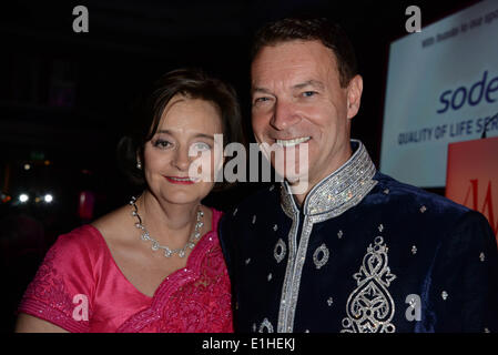 London, UK. 4. Juni 2014. Cherie Blair und Chris Sullivan besucht die asiatischen Frauen Achievement Awards im London Hilton on Park Lane Hotel. Foto: siehe li Credit: siehe Li/Alamy Live News Stockfoto