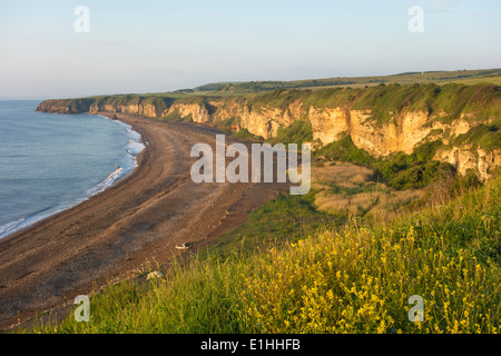 Blast Strand bei Dawdon in der Nähe Seaham auf die Durham Heritage Coast Fußweg. County Durham, England, UKg Stockfoto