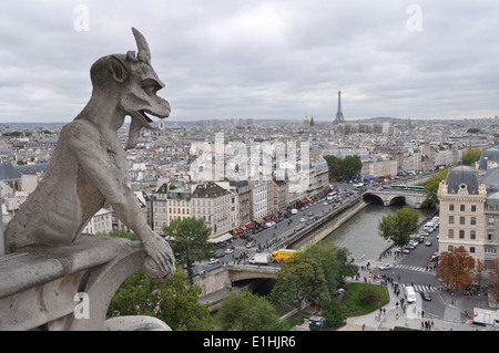 Wasserspeier an der Kathedrale Notre-Dame, Paris, Frankreich Stockfoto