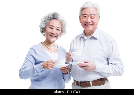 Gerne älteres paar Kaffeetrinken Stockfoto