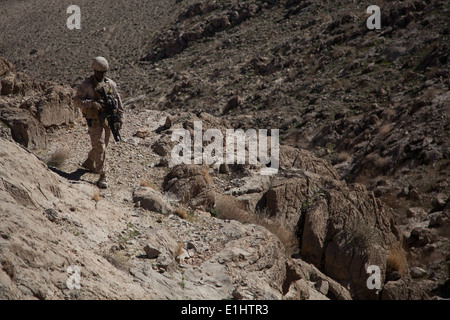 US Marine Corps Gunnery Sgt. Donnie Bridges, der Firma Gunnery Sergeant mit Echo Company, 2. Bataillon, 7. Marine Regime Stockfoto