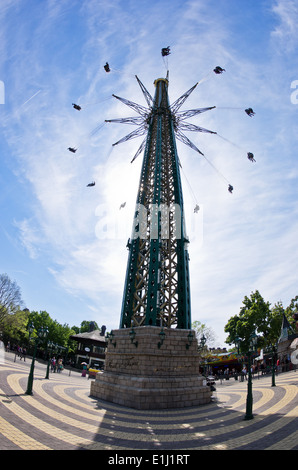 Höchste und größte fliegende Schaukel-Karussell in der Welt im Prater, Vienna Stockfoto