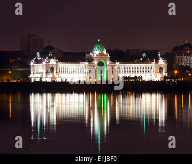 Palast der Landwirte in der Nacht in Kazan Russland Stockfoto