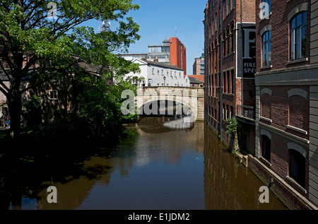 Brücke über den Fluss im Stadtzentrum von Foss York North Yorkshire England Vereinigtes Königreich GB Großbritannien Stockfoto