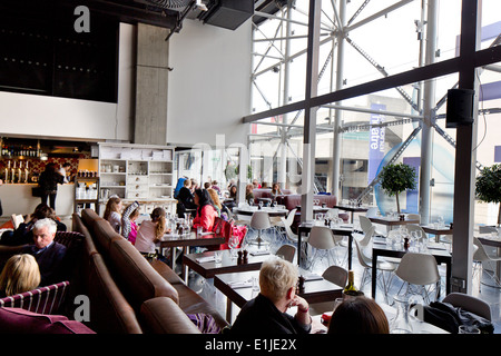 Das Restaurant im British Film Institute, South Bank, London. Stockfoto