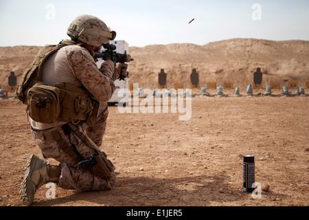 US Marine Corps 1st Lt. Brent Bonnema, afghanischen zivilen Auftrag Polizei Kandak 1 Berater Nationalmannschaft, Regimental Comba zugewiesen Stockfoto