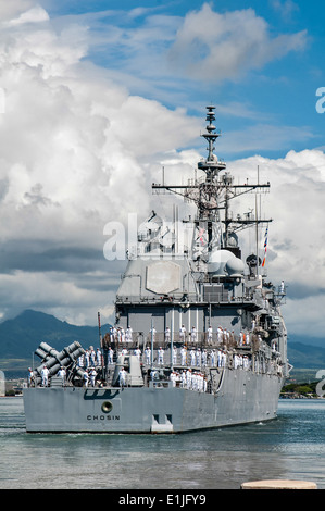 Der geführte Flugkörper Kreuzer USS Chosin (CG-65) fährt gemeinsame Basis Pearl Harbor-Hickam, Hawaii, 30. April 2013, für eine geplante d Stockfoto