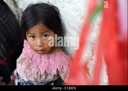 Maya indigene Mädchen in Guatemala. Stockfoto