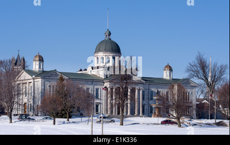 Frontenac County Courthouse Kingston im Winter. Ein Blick aus dem Süden dieses wichtige Grafschaft Gebäudes. Stockfoto