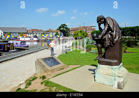 Statue von Hamlet am Shakespeare Memorial, Stratford-Upon-Avon, Warwickshire, England, Vereinigtes Königreich, West-Europa. Stockfoto