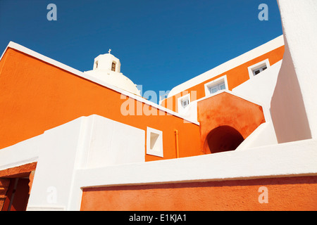 Kirche außen Oia Santorini Griechenland. Stockfoto