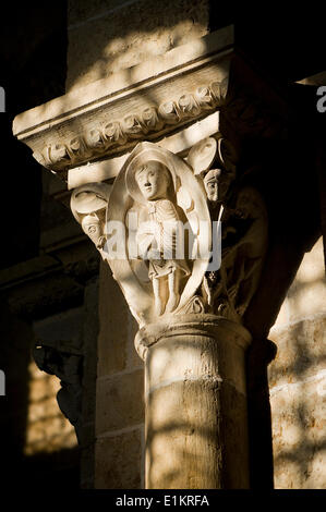 VŽzelay Basilika Hauptstadt: Daniel in der Löwen Höhle Chapiteau De La Basilique de VŽzelay, reprŽsentant Daniel Dans la Fosse au Stockfoto