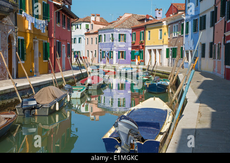 Venedig - Häuser über den Kanal von Insel Burano Stockfoto