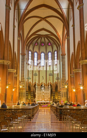 BOLOGNA, Italien - 15. März 2014: Kirche San Francesco oder Saint Francis Stockfoto