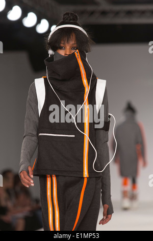 Student-Sammlungen vom Istituto Marangoni, Graduate Fashion Week GFW Stockfoto