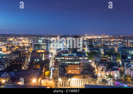 Eine Nacht-Blick auf das Stadtzentrum von Birmingham in der Nacht. Stockfoto