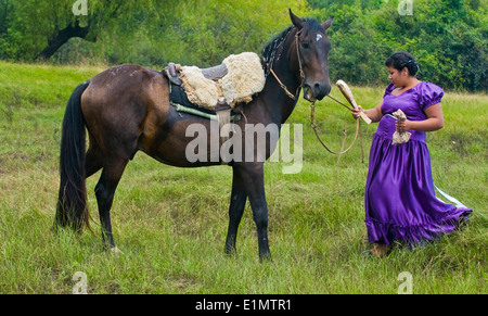 Teilnehmer des jährlichen Festivals "Patria Gaucha" in Tacuarembo, Uruguay. Stockfoto