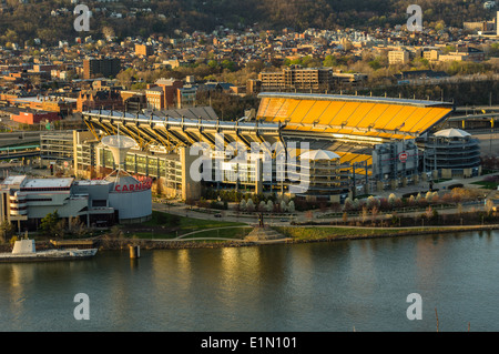 Heinz-Stadion und der Flüsse Allegheny und Ohio.  Pittsburgh, Pennsylvania Stockfoto