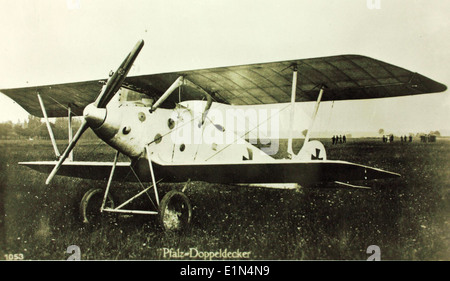 Die Pfalz D.. III war ein deutsches zweiflügeliges Kampfflugzeug, das während des Ersten Weltkriegs eingesetzt wurde und für sein hervorragendes Handling und seine Geschwindigkeit bekannt war. Stockfoto