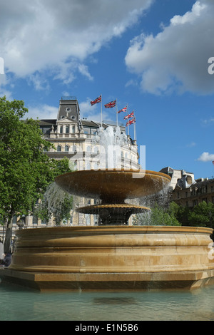 Brunnen in Trafalgar Square in London Stockfoto