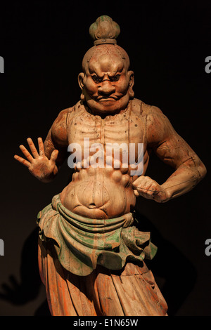 Japan, Woodmade Kongorikishi Statue, die muskulösen Wächter des Buddha, 13. Jahrhundert Stockfoto