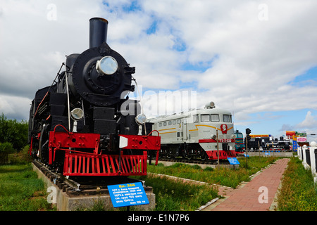 Mongolei, Ulan Bator, Eisenbahnmuseum, alte Lokomotive von Trans-sibirische-Zug, datiert 1949 Stockfoto