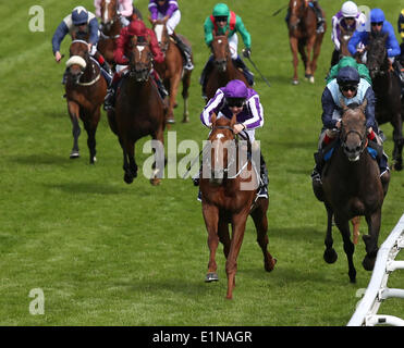 Epsom, UK. 7. Juni 2014. Australien unter Joseph O'Brien gewinnt die Investec Derby Derby tagsüber von Epsom Derby Festival 2014. Bildnachweis: Aktion Plus Sport/Alamy Live-Nachrichten Stockfoto