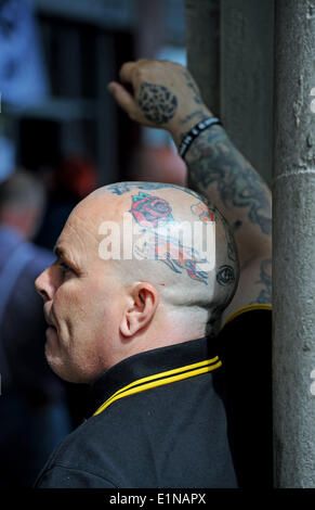 Brighton Sussex UK - Hunderte von Skinheads aus dem ganzen Land genießen das jährliche Great Skinhead Reunion Wochenende Stockfoto