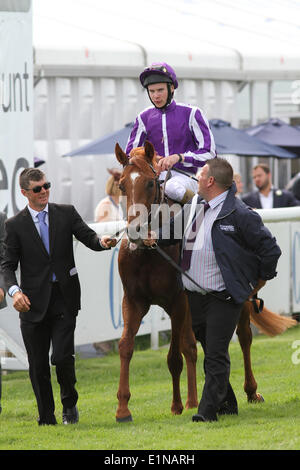 Epsom, UK. 7. Juni 2014. Australien unter Joseph O'Brien gewinnt die Investec Derby Derby tagsüber von Epsom Derby Festival 2014. Bildnachweis: Aktion Plus Sport/Alamy Live-Nachrichten Stockfoto