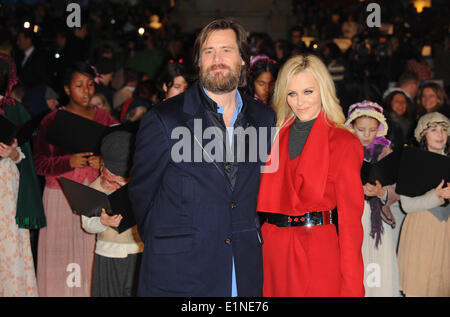 London, UK, UK. 3. November 2009. Jim Carrey und Jenny Mccarthy besuchen die UK-Premiere von "A Christmas Carol" an Empire Leicester Square. © Ferdaus Shamim/ZUMA Wire/ZUMAPRESS.com/Alamy Live-Nachrichten Stockfoto