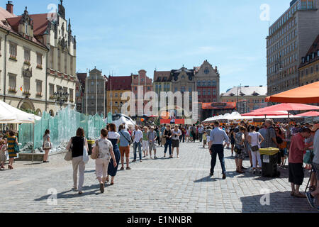 Wroclaw, Polen. 7. Juni 2014. An der Veranstaltung versuchen "Europa auf eine Gabel 2014" Einwohner und Touristen verschiedene Gerichte aus ganz Europa am Juni 7, 2014. Es ist die 6. Auflage der leckersten Veranstaltung in Breslau. Stockfoto