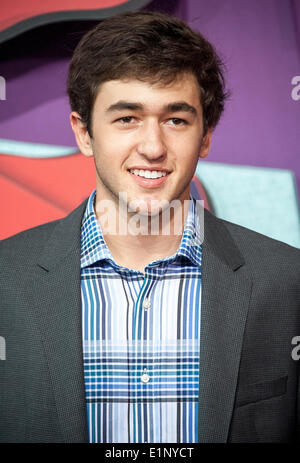 4. Juni 2014 - Nashville, Tennessee; USA - CHASE ELLIOT kommt auf dem roten Teppich bei den CMT Music Awards, die in der Bridgestone Arena stattfand. Copyright 2014 Jason Moore. Jason Moore/ZUMAPRESS.com/Alamy © Live-Nachrichten Stockfoto