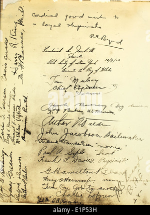 Die Byrd Antarctic Expedition 1932, die von dem Entdecker Richard E. Byrd geleitet wurde, markierte einen wichtigen Meilenstein in der Polarforschung. Der Flug nach Little America war ein wichtiger Teil von Byrds Bemühungen, die Antarktis zu kartographieren und zu erkunden, und öffnete damit die Tür für zukünftige Polarexpeditionen. Stockfoto