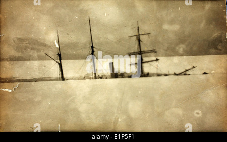 Der Flug von Admiral Richard Byrd 1932 in die Antarktis war ein Pionierversuch in der Polarluftfahrt. Der historische Flug seiner Expedition aus Little America war ein Meilenstein sowohl in der Luftfahrt als auch in der Erkundung. Stockfoto