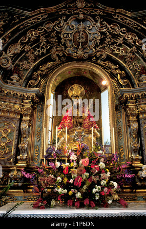 Die kunstvolle Statue des Herrn Holy Christus Wunder ist im Kloster von Our Lady of Hope auf der Insel Sao Miguel auf den Azoren im Atlantischen Ozean Stockfoto