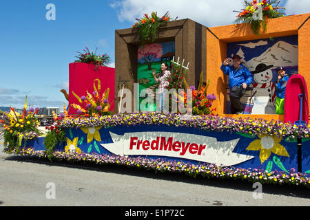 Portland, Oregon, USA, 7. Juni 2014. Portland, Oregon, USA, 7. Juni 2014. Portland, Oregon, USA, 7. Juni 2014. Rose Festival jährliche Parade durch die Innenstadt von 7. Juni 2014 © Editorials/Alamy Live News © Editorials/Alamy Live News Bildnachweis: Editorials/Alamy Live News Stockfoto