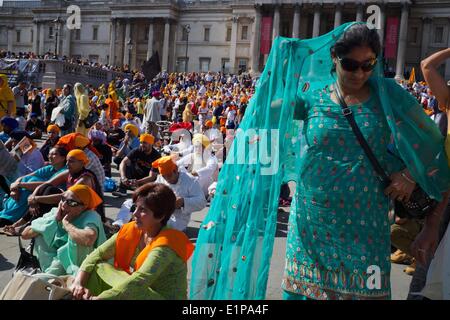 London, UK. 8. Juni 2014. Sikhs Rallye Trafalgar Square, London, UK 30. Jahrestag Massaker Golden Tempel Amritsar durch indische militärische 1984 Credit: auf Anblick Photographic/Alamy Live News Stockfoto